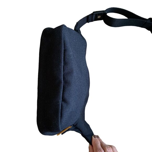 Day Owl Crossbody Sling Waist Pack Black Adjustable NEW - Picture 8 of 16